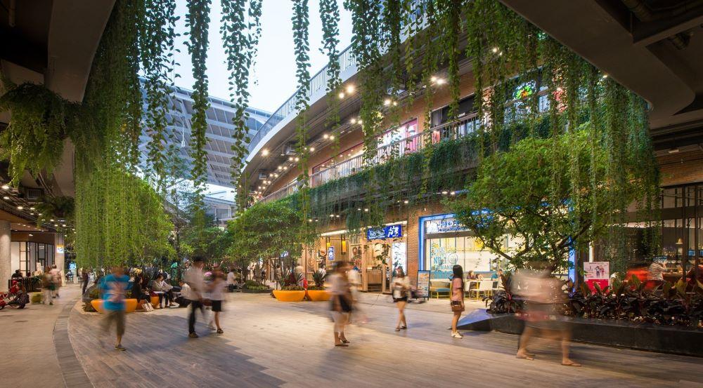 Mixed-use commercial and service buildings at OneHub Saigon will be filled with lush greenery