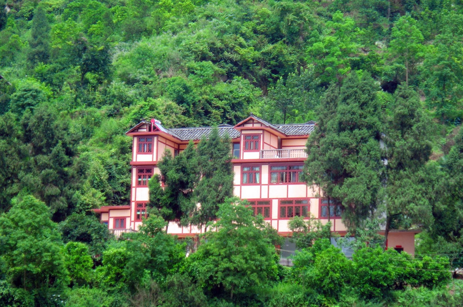 Biệt phủ vùng núi