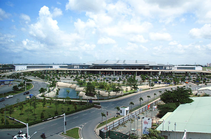 Ngã tư An Sương cách sân bay Tân Sơn Nhất