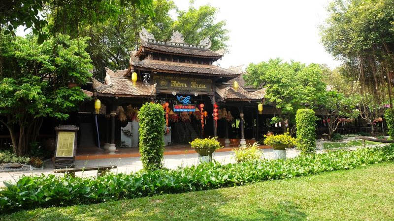 Địa điểm văn hóa giải trí gần Ngã Tư Ga